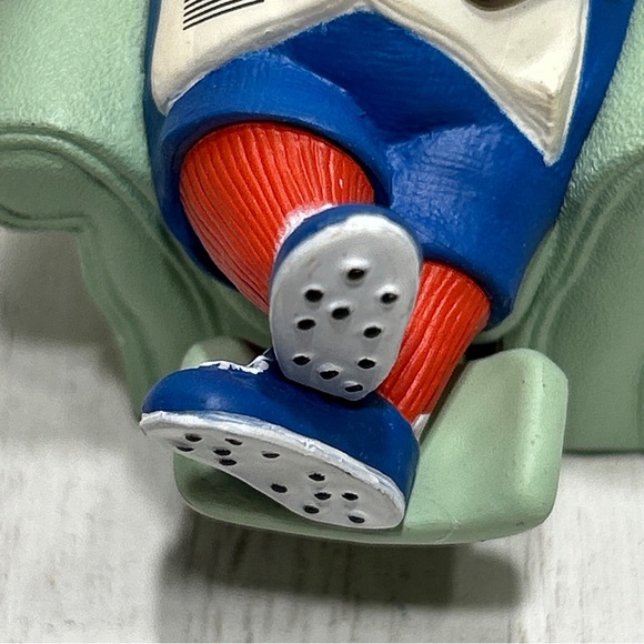 Happy Holi-doze 1996 Hallmark Keepsake Ornament Baseball Bear Sleeping O… - Picture 7 of 13